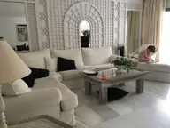 Black & White Living Room Show